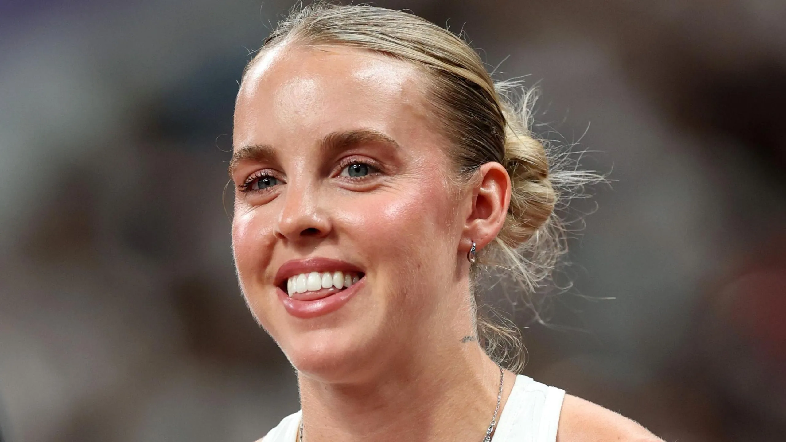The British star Launches Global Championship Bid with Winning Start
