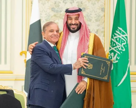 Saudi Arabia and The Islamic Republic of Pakistan Sign Mutual Defence Agreement